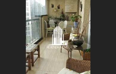 Imagem: O apartamento possui 4 Dormitórios, 5 Banheiros, 5 Vagas na