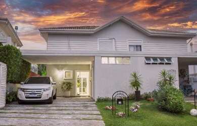 Imagem: A casa em condomínio possui 3 Dormitórios, 3 Banheiros, 4