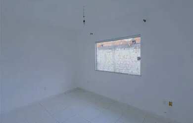 Imagem: A casa à venda possui 2 Dormitórios, 1 Banheiro e 90m² de