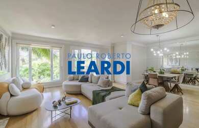 Imagem: A casa em condomínio possui 3 Dormitórios, 5 Banheiros, 3