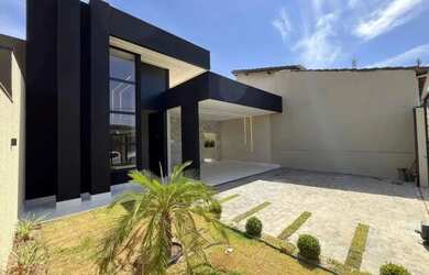 Imagem: A casa em condomínio possui 3 Dormitórios, 4 Banheiros, 4