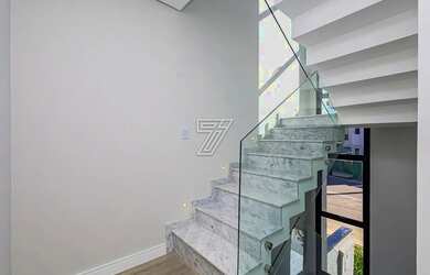 Imagem 9: Casa moderno com três suítes-duas vagas cobertas-duas churrasqueiras