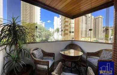 Imagem: O apartamento possui 3 Dormitórios, 3 Banheiros, 2 Vagas na