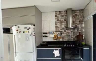 Imagem: A casa possui 5 Dormitórios, 3 Banheiros, 2 Vagas na garagem