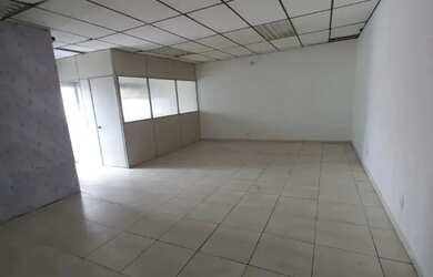 Imagem: O depósito possui 50m² de Área e está localizado em Centro