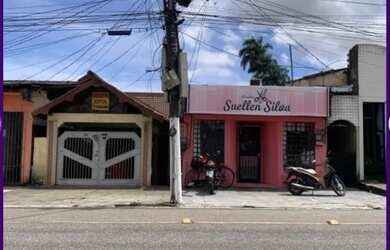Imagem: A casa possui 5 Dormitórios, 5 Banheiros, 2 Vagas na garagem