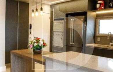 Imagem: A casa em condomínio possui 4 Dormitórios, 5 Banheiros, 5