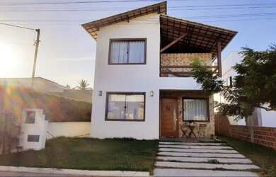 Imagem: A casa em condomínio possui 4 Dormitórios, 3 Banheiros, 1