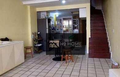 Imagem: A casa em condomínio possui 4 Dormitórios, 4 Banheiros, 2