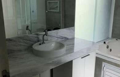 Imagem 3: Casa com 4/4 - venda por R$ 1.600.000 ou aluguel por R$ 7.000/mês