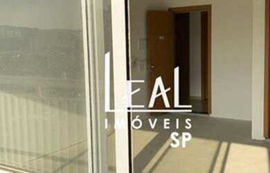 Imagem: O depósito possui 1 Vaga na garagem, 37m² de Área e está