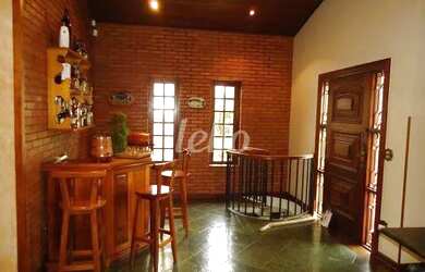 Imagem: A casa possui 3 Dormitórios, 3 Banheiros, 3 Vagas na garagem