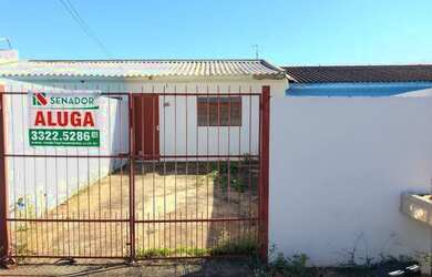 Imagem: A casa possui 2 Dormitórios, 1 Banheiro, 1 Vaga na garagem