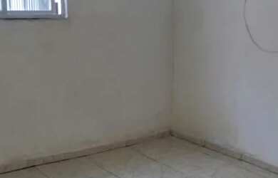 Imagem: A casa possui 1 Dormitório, 1 Banheiro, 45m² de Área e está