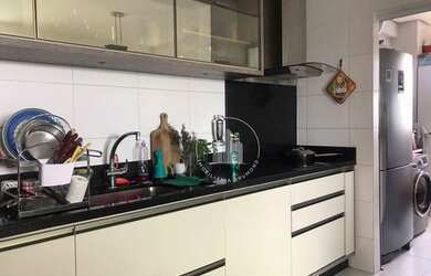 Imagem: O apartamento possui 3 Dormitórios, 2 Banheiros, 1 Vaga na