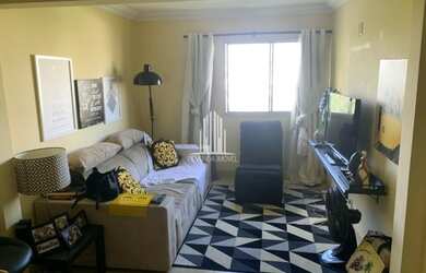 Imagem: O apartamento possui 3 Dormitórios, 1 Banheiro, 1 Vaga na garagem