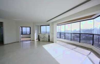 Imagem: O apartamento possui 3 Dormitórios, 5 Banheiros, 3 Vagas na