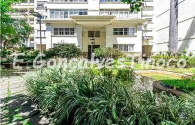 Imagem: O apartamento possui 4 Dormitórios, 4 Banheiros, 1 Vaga na