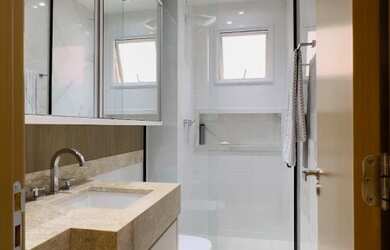 Imagem: O apartamento possui 3 Dormitórios, 2 Banheiros, 2 Vagas na