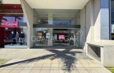 Imagem: O depósito possui 1 Vaga na garagem, 310m² de Área e está