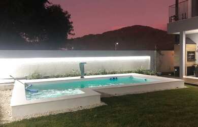 Imagem 16: Sobrado - Florianópolis. Piscina, Varanda, Guarda roupae334m² de Área