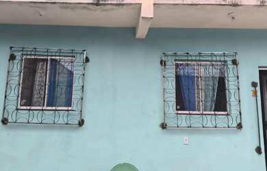 Imagem: A casa possui 2 Dormitórios, 1 Banheiro e está localizado