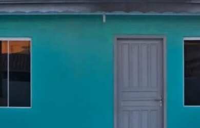 Imagem: A casa possui 2 Dormitórios, 1 Banheiro, 3 Vagas na garagem