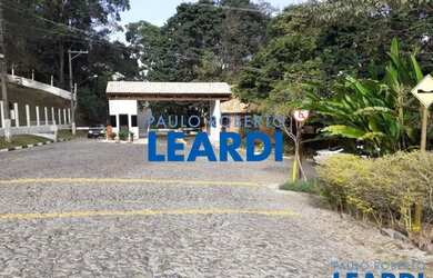 Imagem: O terreno possui 2292m² de Área e está localizado em Paisagem