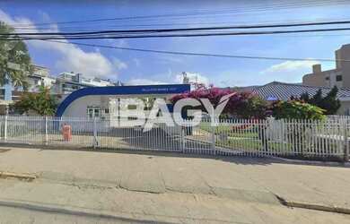 Imagem: O apartamento possui 3 Dormitórios, 3 Banheiros, 2 Vagas na