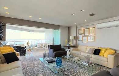 Imagem: O apartamento possui 3 Dormitórios, 3 Banheiros, 2 Vagas na