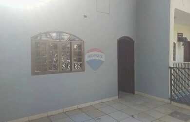 Imagem: A casa possui 3 Dormitórios, 2 Banheiros, 90m² de Área e