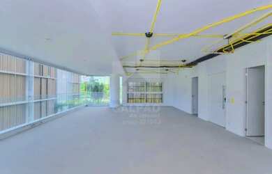 Imagem: O apartamento possui 2 Dormitórios, 4 Banheiros, 3 Vagas na