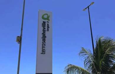 Imagem: O terreno possui 300m² de Área e está localizado em Barra