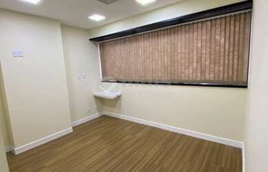 Imagem: O depósito possui 1 Vaga na garagem e 35m² de Área e está