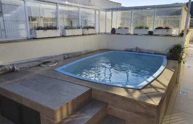 Imagem 4: Deslumbrante Cobertura Linear no Cond Praias Oceânicas em Itaipu