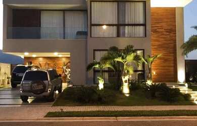 Imagem: A casa em condomínio possui 5 Dormitórios, 5 Banheiros, 5