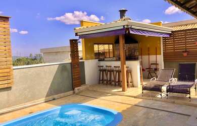 Imagem: A casa em condomínio possui 3 Dormitórios, 3 Banheiros, 2