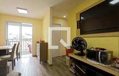 Imagem: O apartamento possui 2 Dormitórios, 1 Banheiro, 1 Vaga na garagem