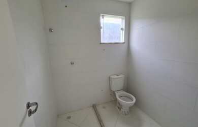 Imagem 3: Casa com 4 dormitórios à venda, por R$ 699.000 - Miragem - Lauro de...