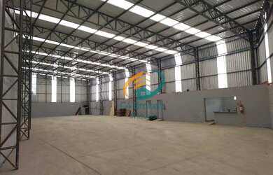 Imagem: O depósito possui 5 Vagas na garagem, 2.000m² de Área e