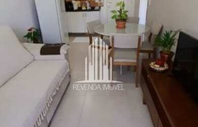 Imagem: O apartamento possui 1 Dormitório, 1 Banheiro, 1 Vaga na garagem