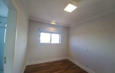 Imagem: O apartamento possui 3 Dormitórios, 5 Banheiros, 3 Vagas na