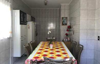 Imagem 2: Casa com 2 dormitórios à venda, 80 m² por R$ 290.000,00 - Residencial...