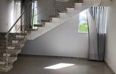 Imagem 9: Casa com 4/4 - venda por R$ 1.600.000 ou aluguel por R$ 7.000/mês