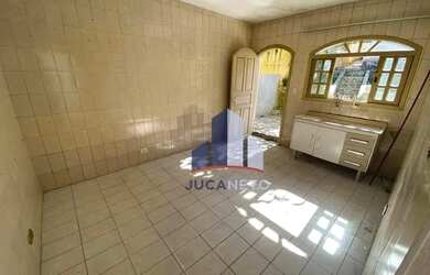 Imagem: A casa possui 1 Dormitório, 1 Banheiro e 50m² de Área e está