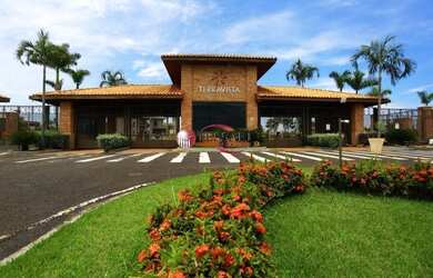 Imagem: O terreno possui 397m² de Área e está localizado em Terra