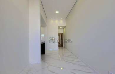 Imagem: A casa possui 3 Dormitórios, 2 Banheiros, 91m² de Área e