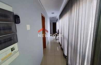 Imagem: A casa em condomínio possui 4 Dormitórios, 5 Banheiros, 2