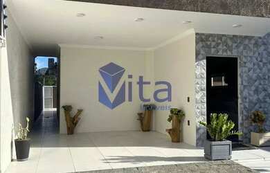 Imagem: A casa possui 3 Dormitórios, 1 Banheiro, 3 Vagas na garagem