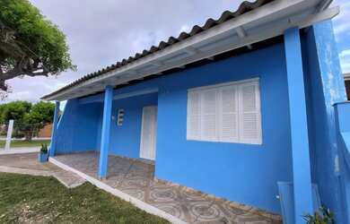 Imagem 11: Casa Tramandai temporada. Acomodam 8 pessoas, 4 Vagas na garageme3 Dormitórios